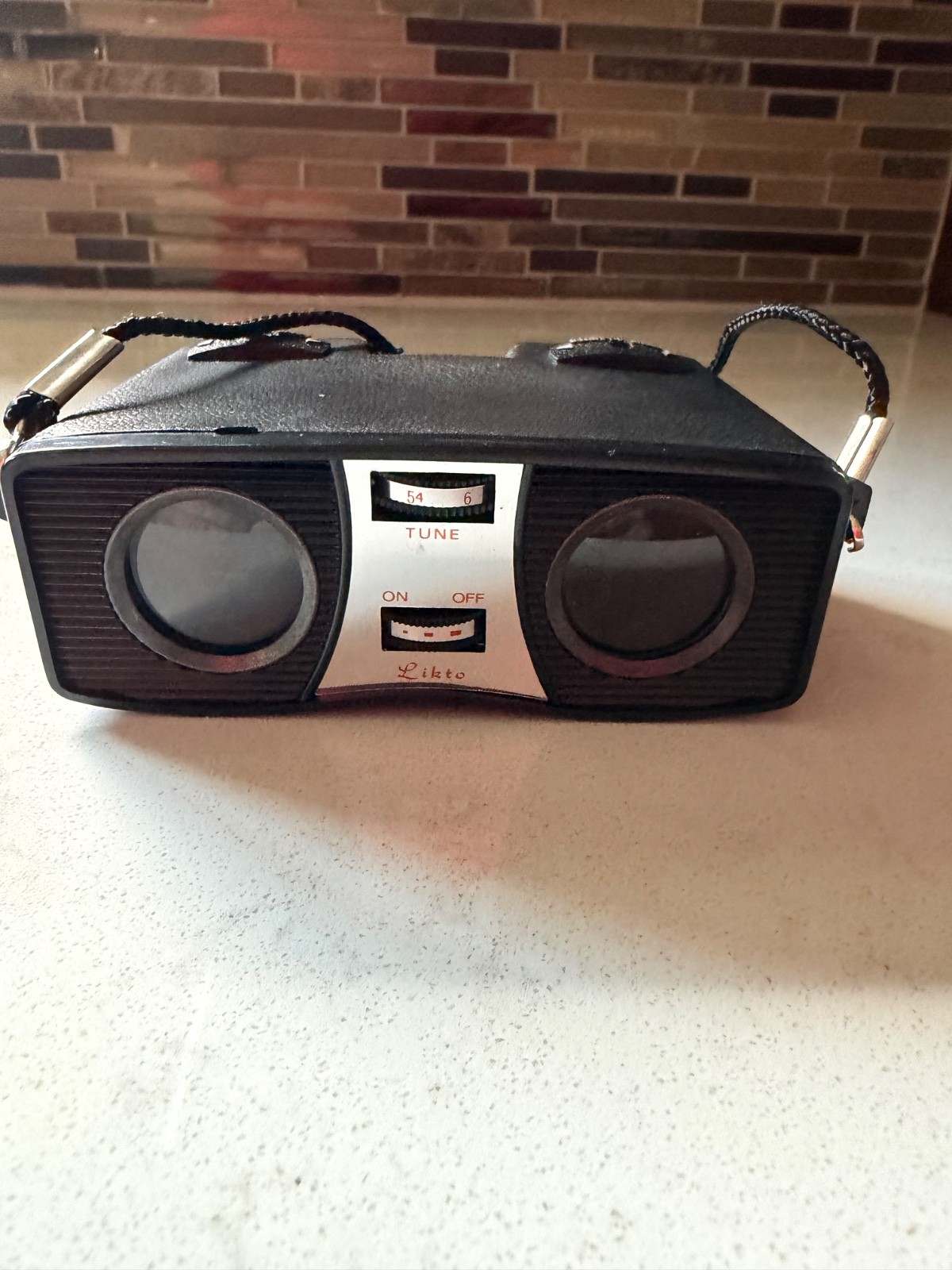 Vintage Solid State Binoculars Radio Combination Model 603 NRFB