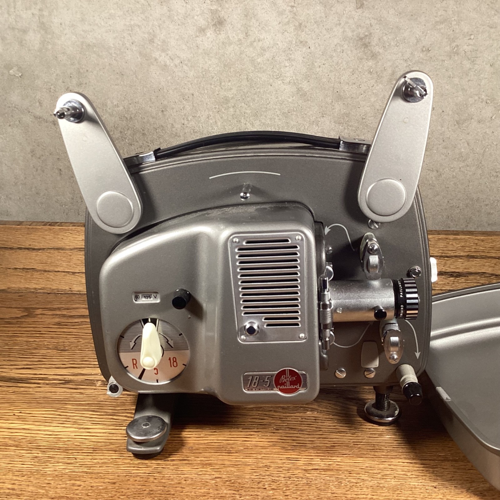VITAGE BOLEX PAILLARD 18-5 8mm MOVIE PROJECTOR SWISS MADE