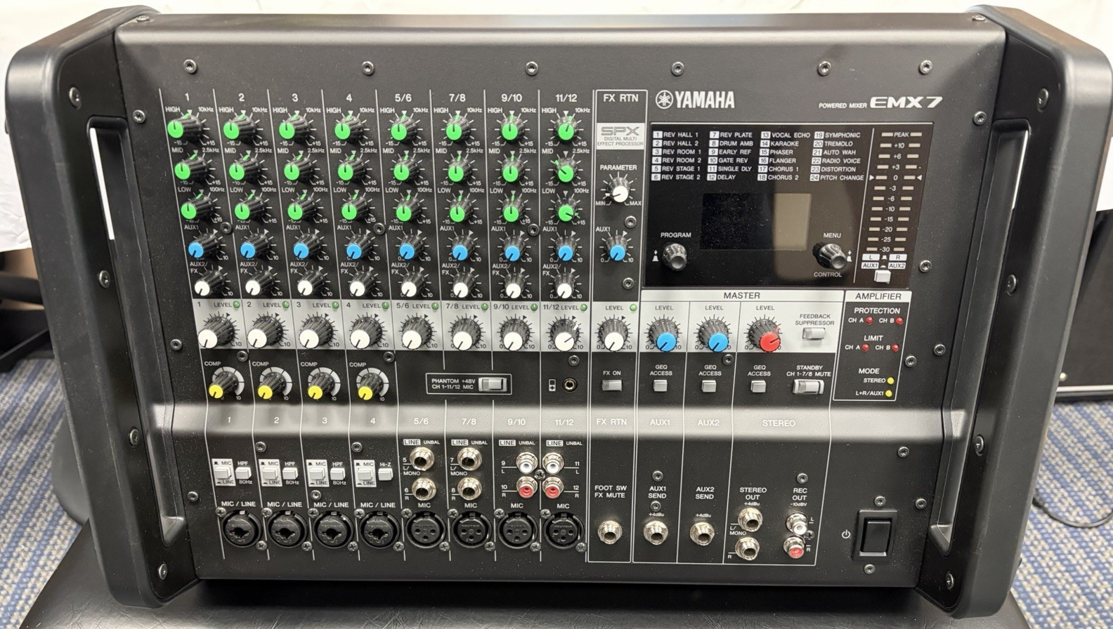 Yamaha EMX7 12-input Stereo Powered Mixer w/ DSP Effects