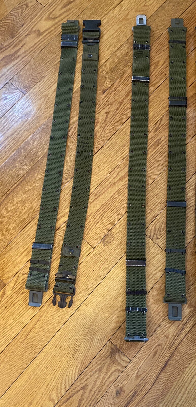 US GI Utility Belt Pistol Belt Sz Med & Large Used