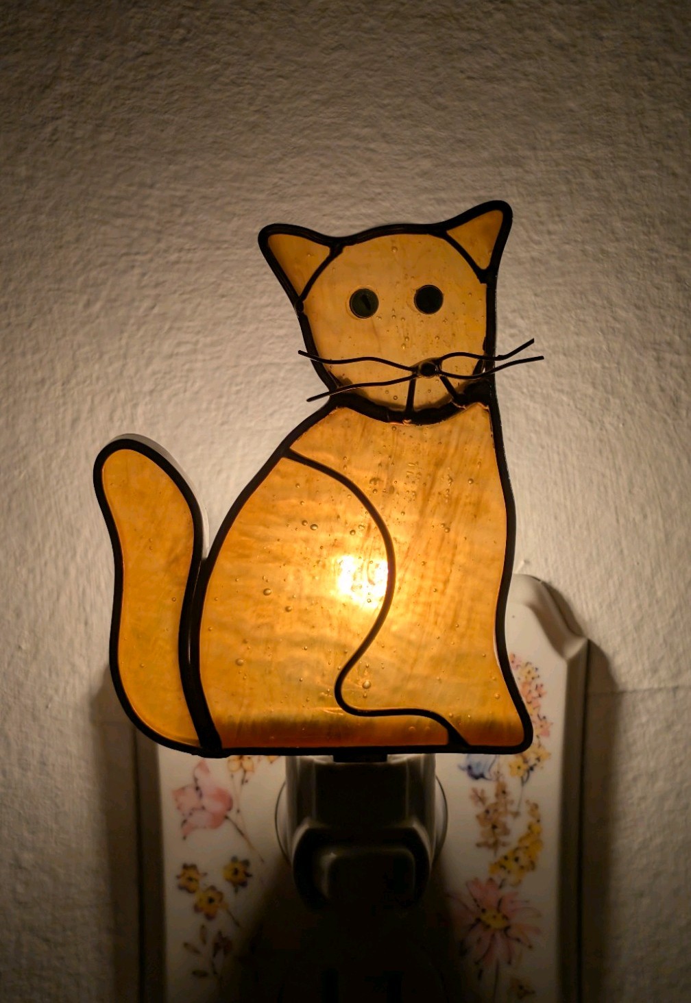 Vintage Stained Glass Cat Night Light Amber Glass Green Eyes Handmade 5.5”