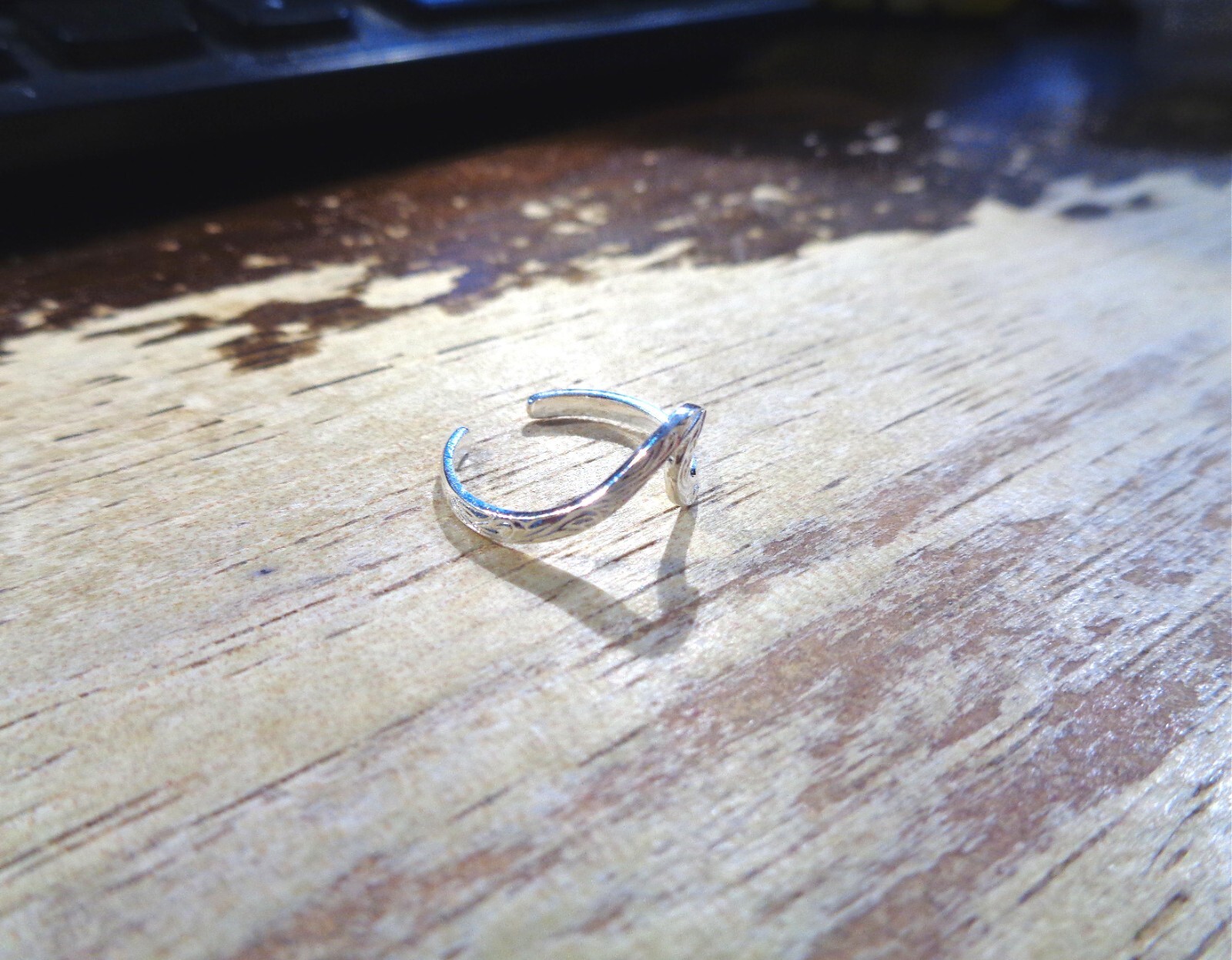 SOLID 925 SILVER ENGRAVED OCEAN SCROLLS HAWAIIAN BREAKING/CRESTING WAVE TOE RING