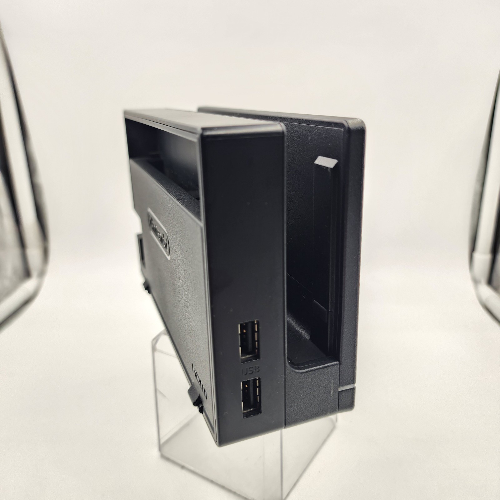 Nintendo Switch Dock Station HAC-007 *pre-owned