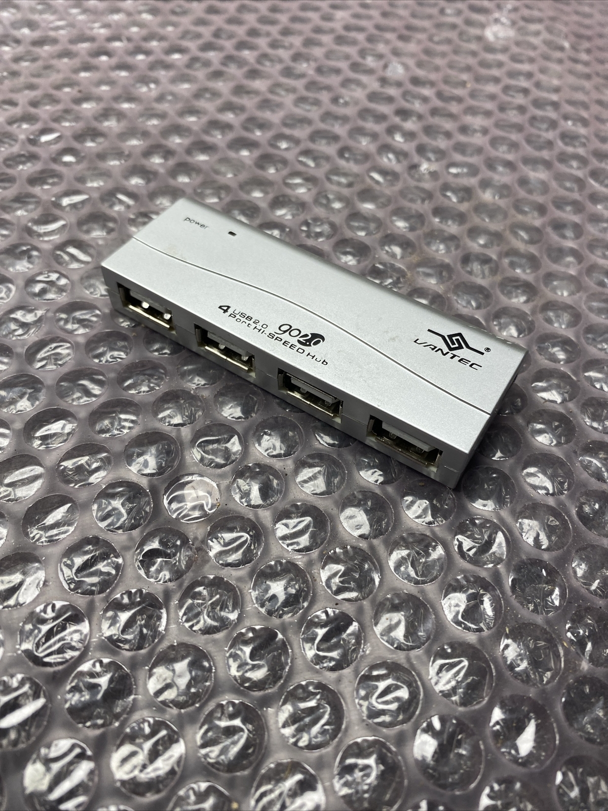 Genuine Vantec 4 Port High Speed USB 2.0 Hub