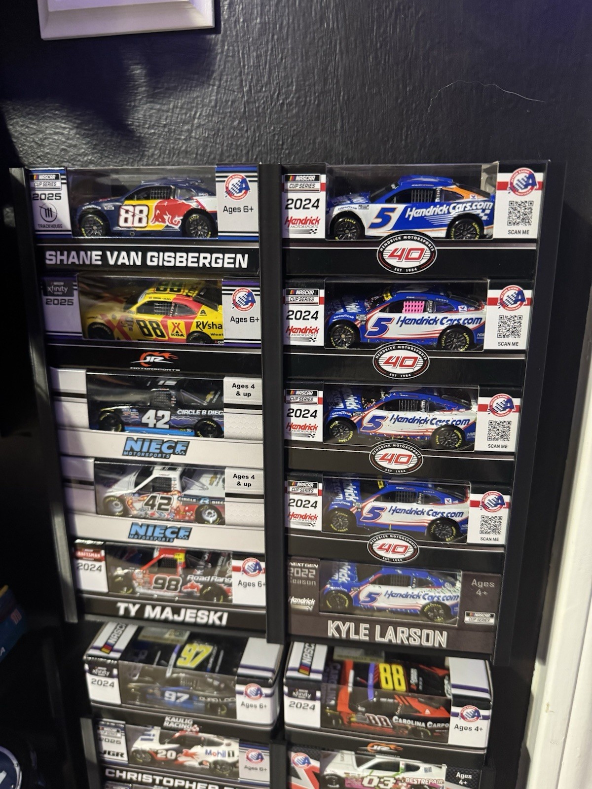 3D Printed 1/64 Nascar Box Diecast Wall Mounted Display. No Cars Included