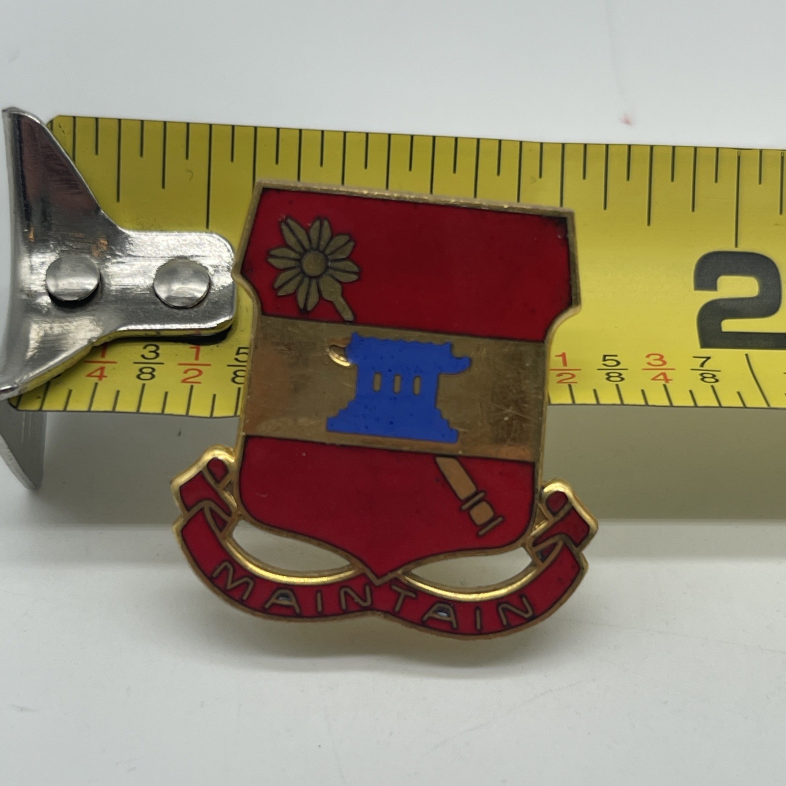 U.S. Military 703rd Maintenance Battalion DI DUI Crest Pin Insignia MAINTAIN