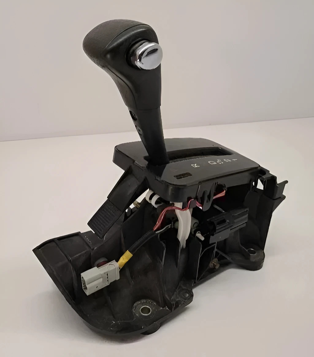 2003-2005 Honda Accord Automatic Trans Floor Gear Shifter Assembly OEM