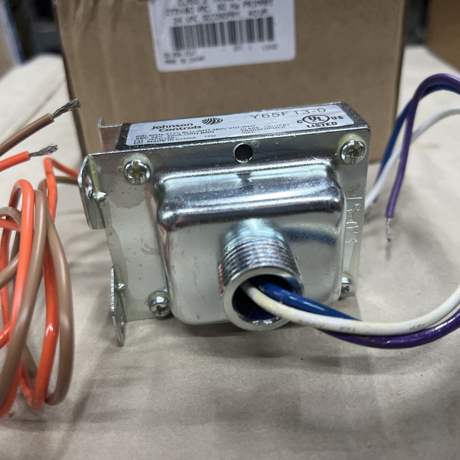 Never Used Johnson Controls Y65F13-0 CLASS 2 TRANSFORMER