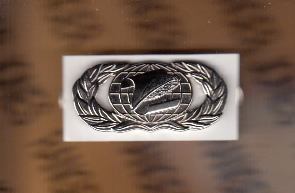 USAF Air Force Administration Qualification Stabrite Fullsized 1.75" badge c/b
