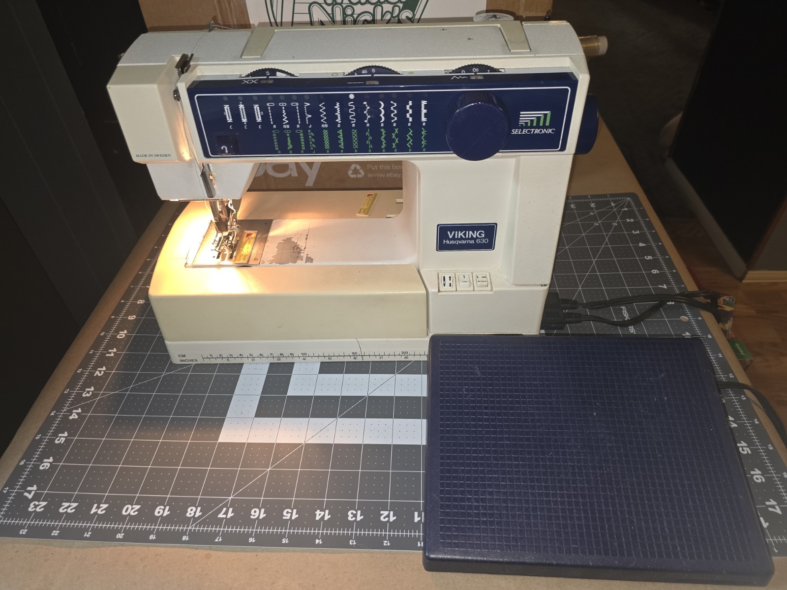Viking 630 Sewing Machine Selectronic w/ Accessories Working  Husqvarna READ PLZ