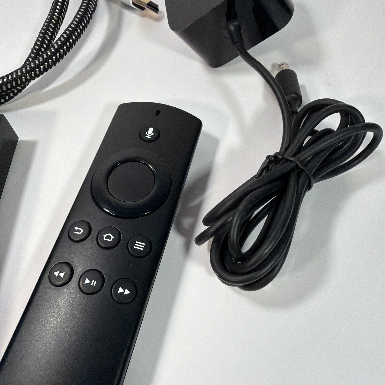 Amazon Fire TV 1st Gen Streaming Box CL1130 Bundle