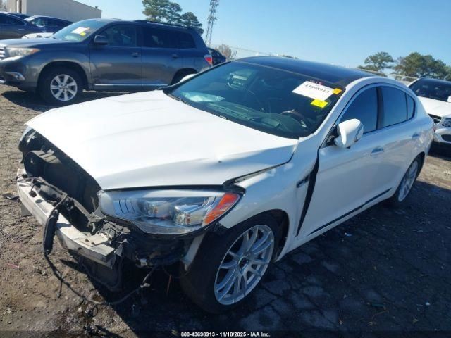 K900 2015 Glove Box 5028341