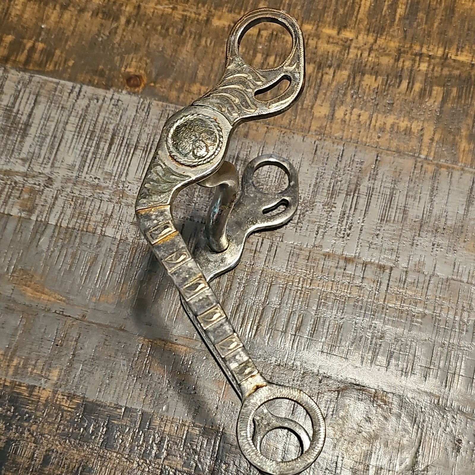 Swept Back Grazing Engraved Silver Bit