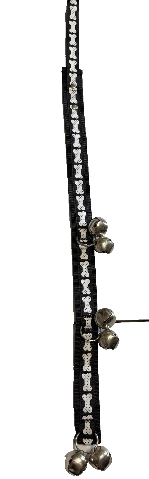 Dog Doorbell Training Strap with Jingle Bells – Black with White Bone Pattern