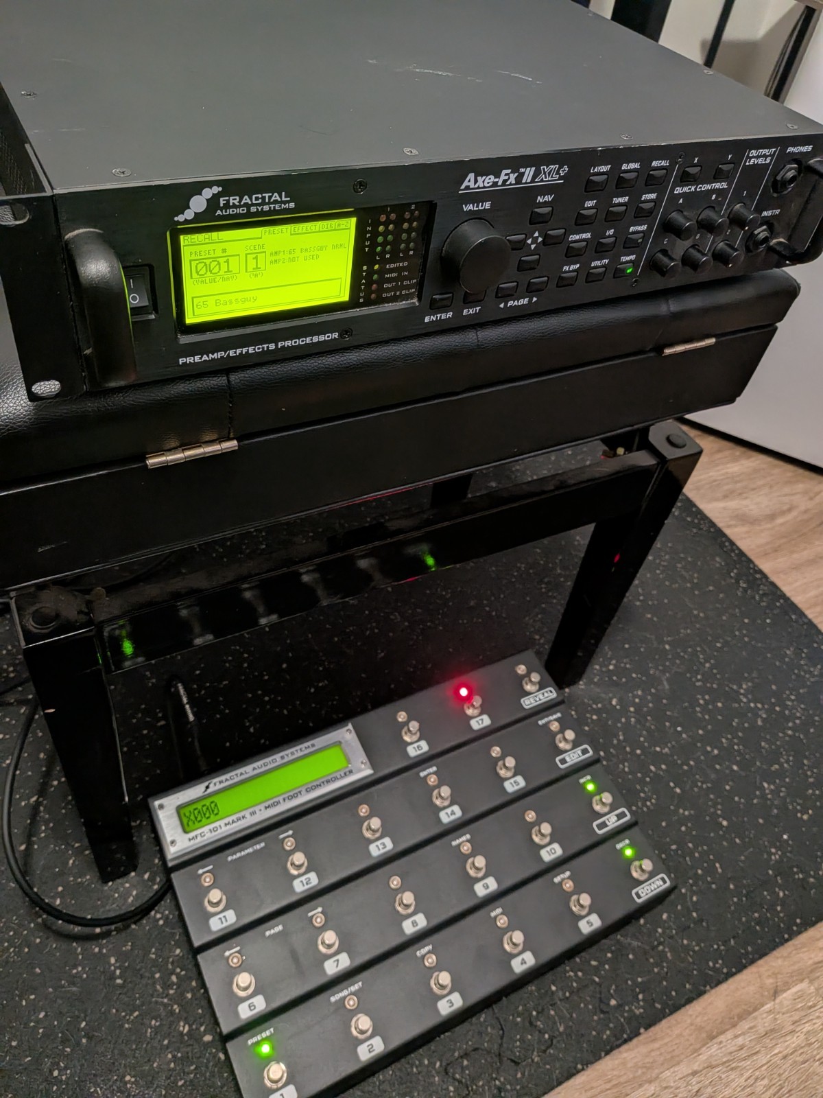 Fractal Audio Axe Fx II Xl+ with MFC 101 Mark III Foot Controller