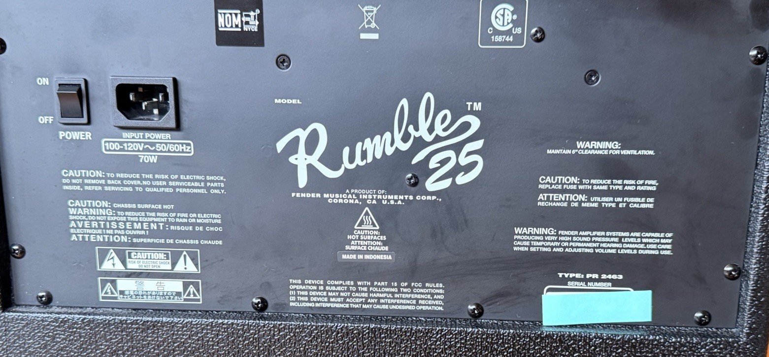 Excellent Fender Rumble 25 Solid State Combo Bass Amplifier, 25W, 1 Speaker