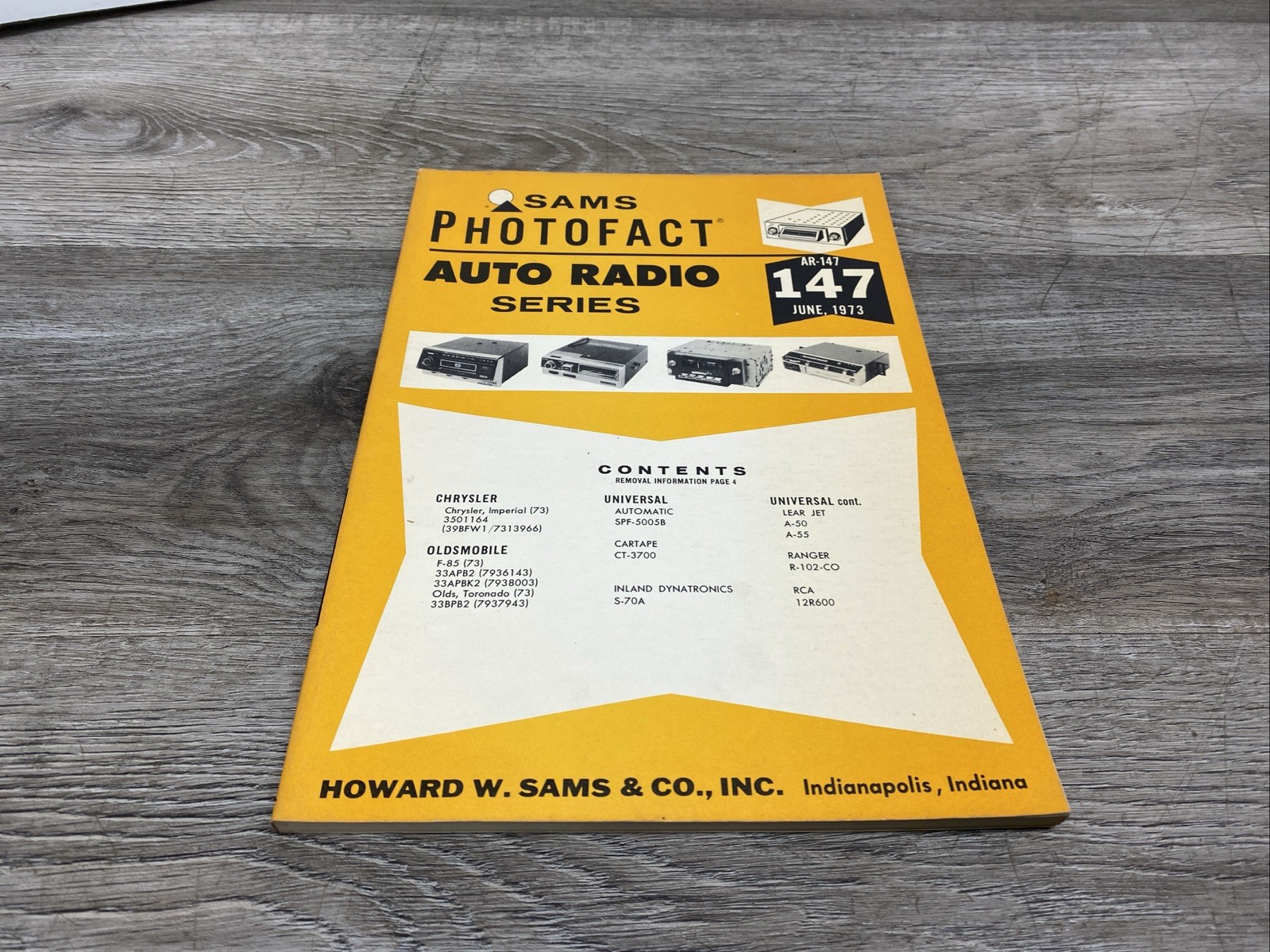 Sams Photofact Auto Radio Series Vol 147 June 1973 AR-147 Chrysler Lear Jet RCA
