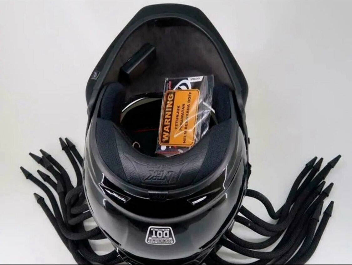PREDATOR MOTORCYCLE HELMET CUSTOM RED FIRE ( DOT & ECE CERTIFIED )