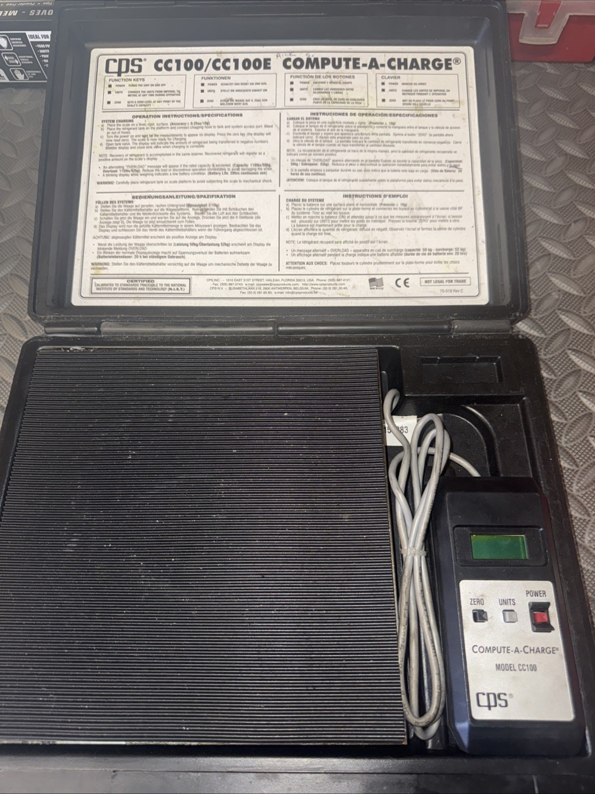 Nice Used CPS Products CC-100 Compute-A-Charge HVAC Refrigerant Scale W/ Case