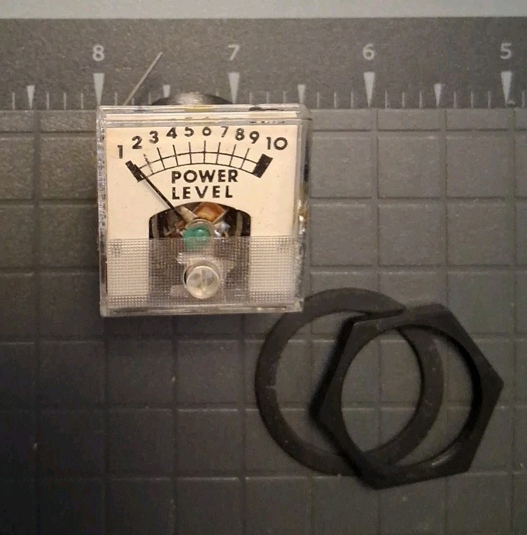 Calectro D1-952 0-50 Volt DC Mini meter GC Electronics
