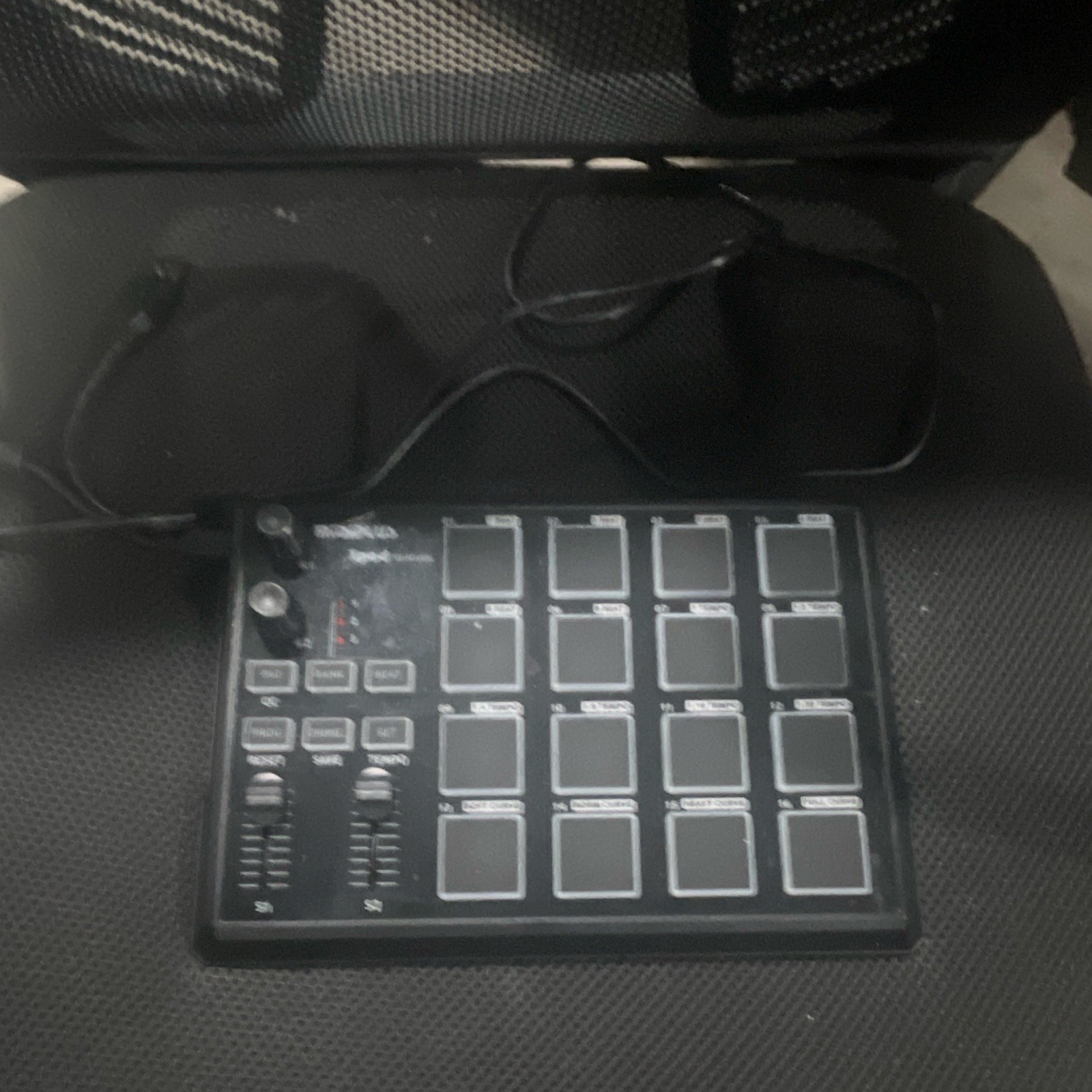 midiplus Xpad 16-Pad USB MIDI Pad Controller w Pad Triggers USB Out