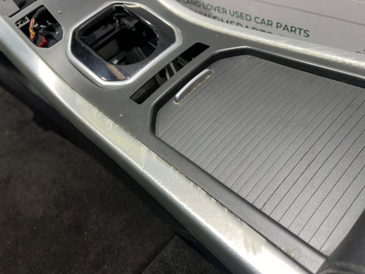 RANGE ROVER EVOQUE L538 CENTRE CONSOLE WITH ARMREST