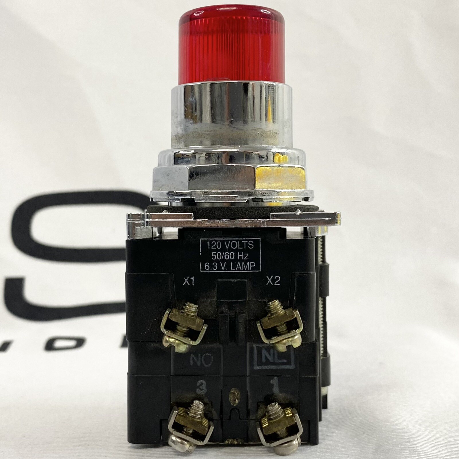 Cutler Hammer 10250T 91000T E34 Red Pushbutton