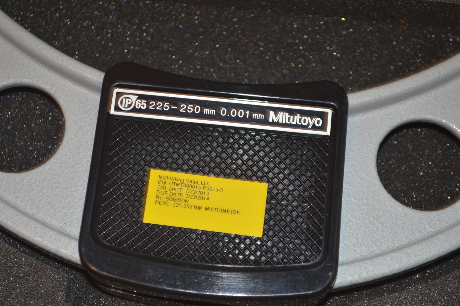 Mitutoyo Digital Micrometer 293-255-10 225-250mm