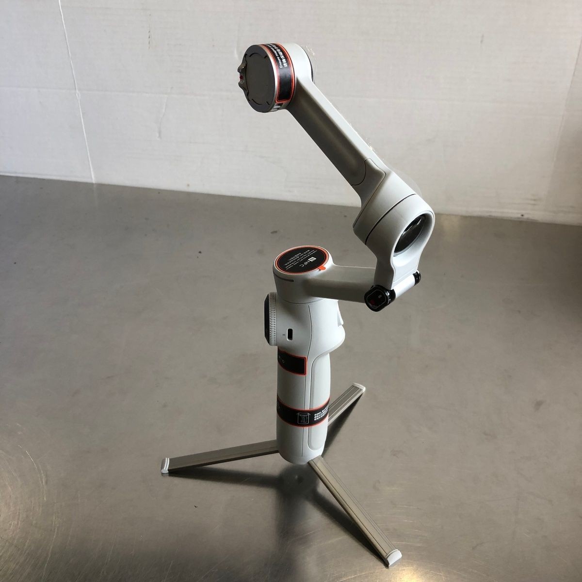 Insta360 Flow 2 Pro Ultimate AI Tracking Smartphone Stabilizer Gimbal Stone Gray