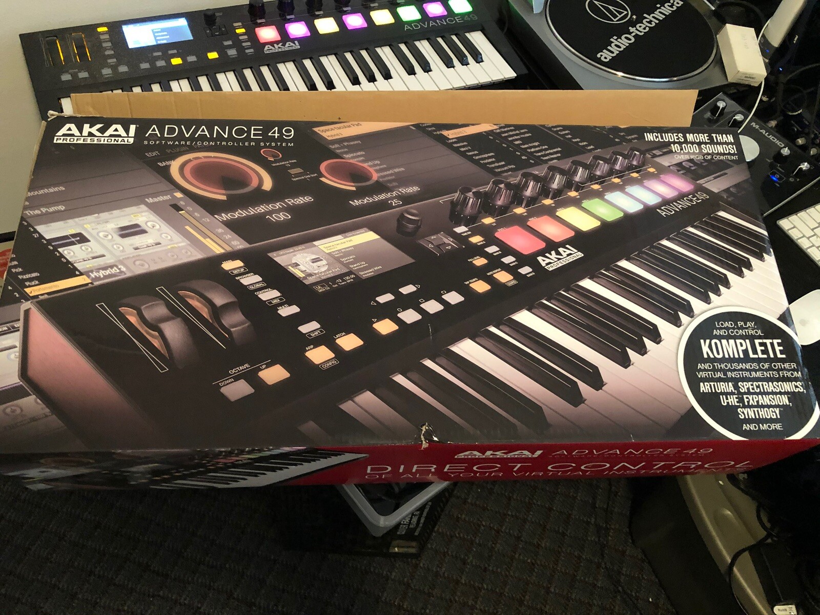 AKAI Advance 49 USB Keyboard Controller
