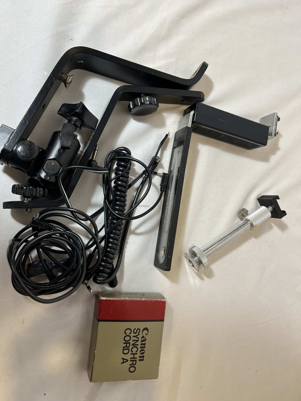 Accessor y Flash Lot - Flash meter/ electronic flash, sync eye, hot shoe mounts