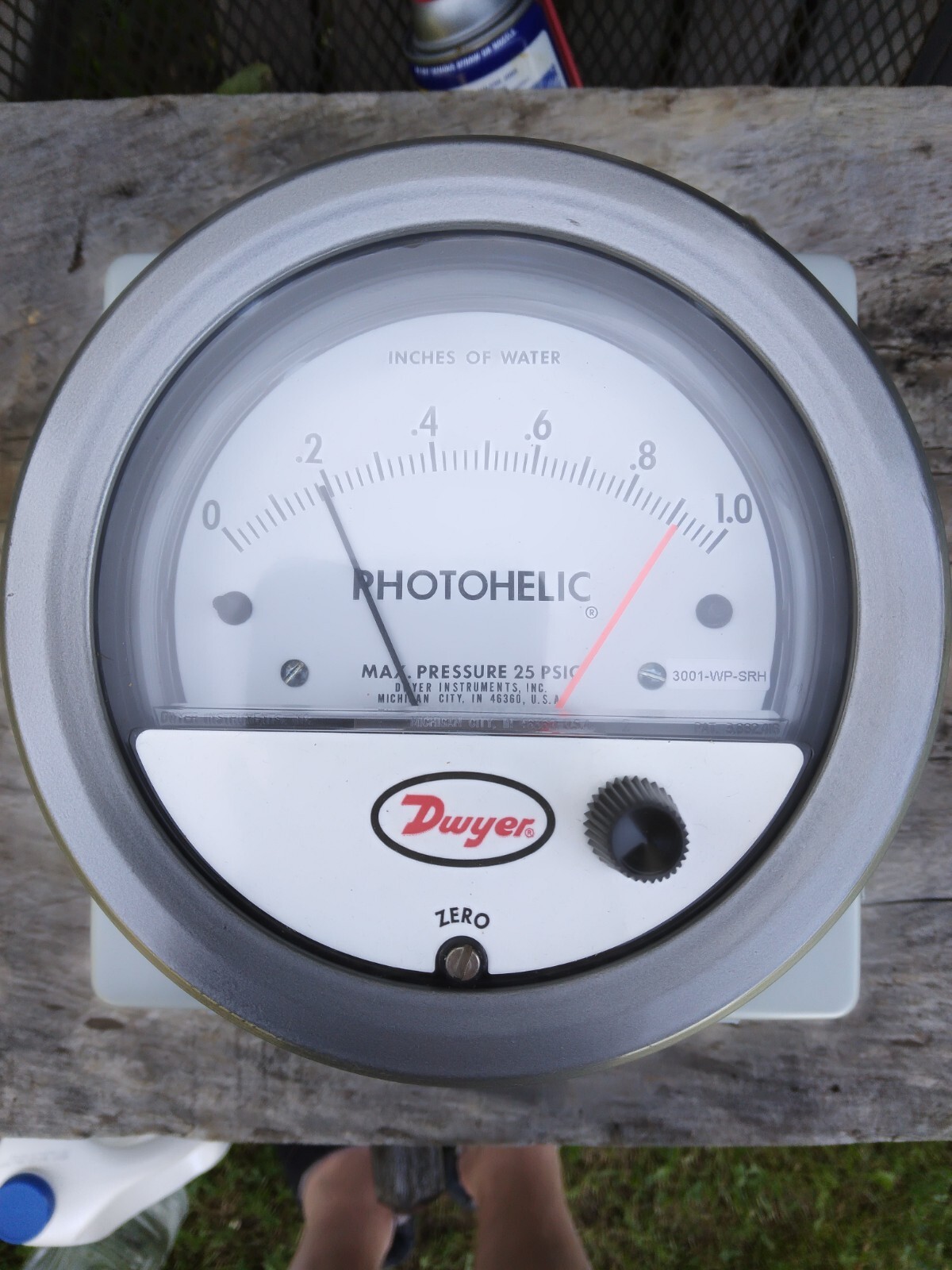 Dwyer Photohelic Pressure Switch Gauge 3001