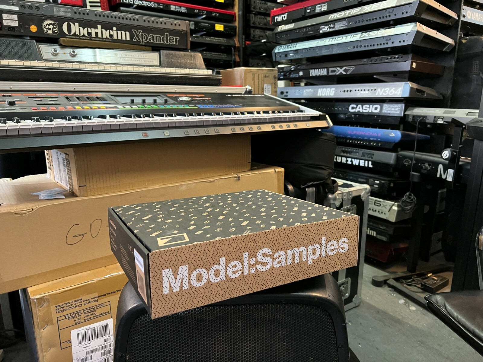 Elektron Model:Samples 6-Track Sampler Groovebox ,new   //ARMENS//