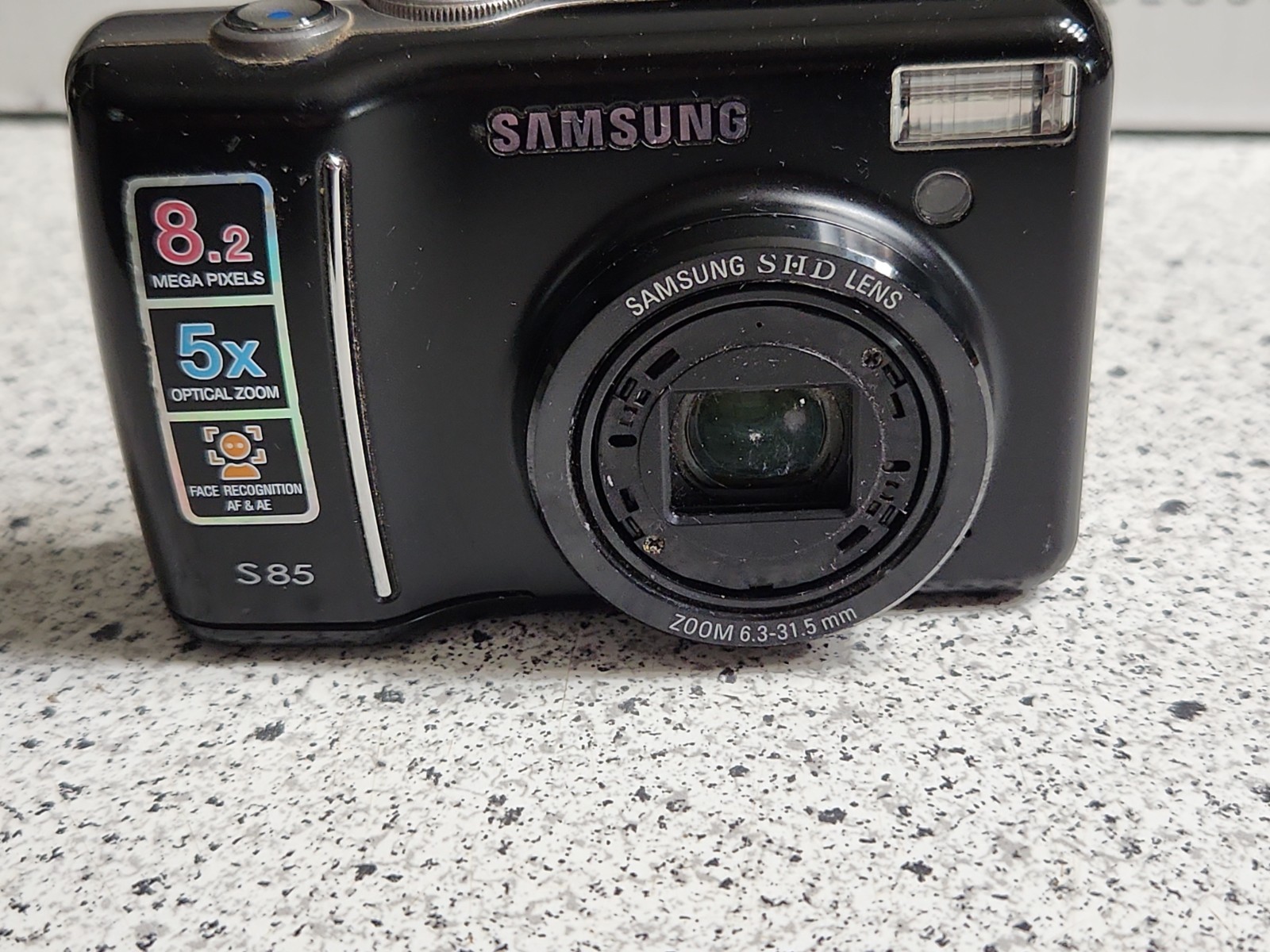 Samsung S85 8.2MP Digital Camera - Black