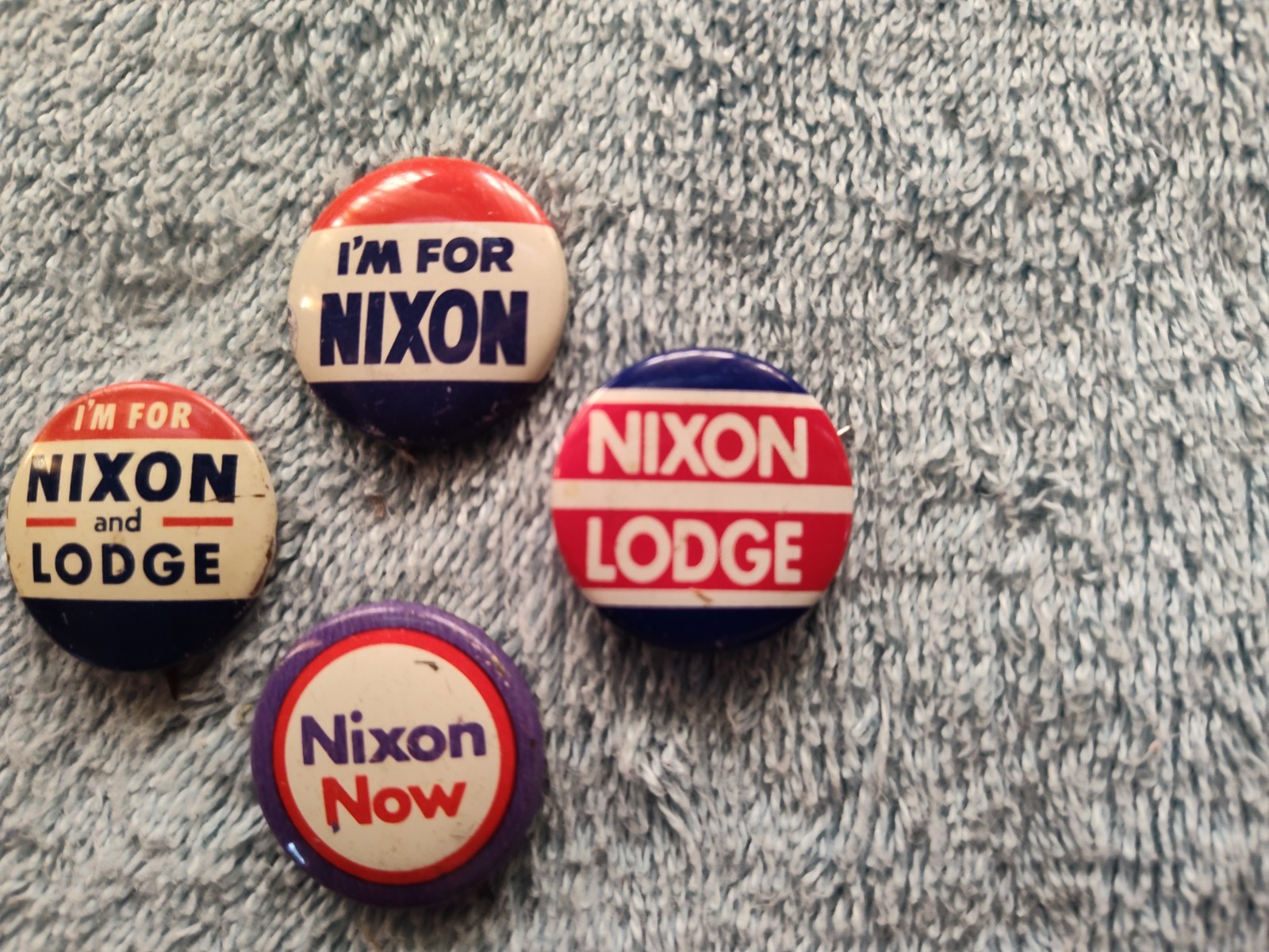 4 Nixon - Nixon Lodge - Pinbacks