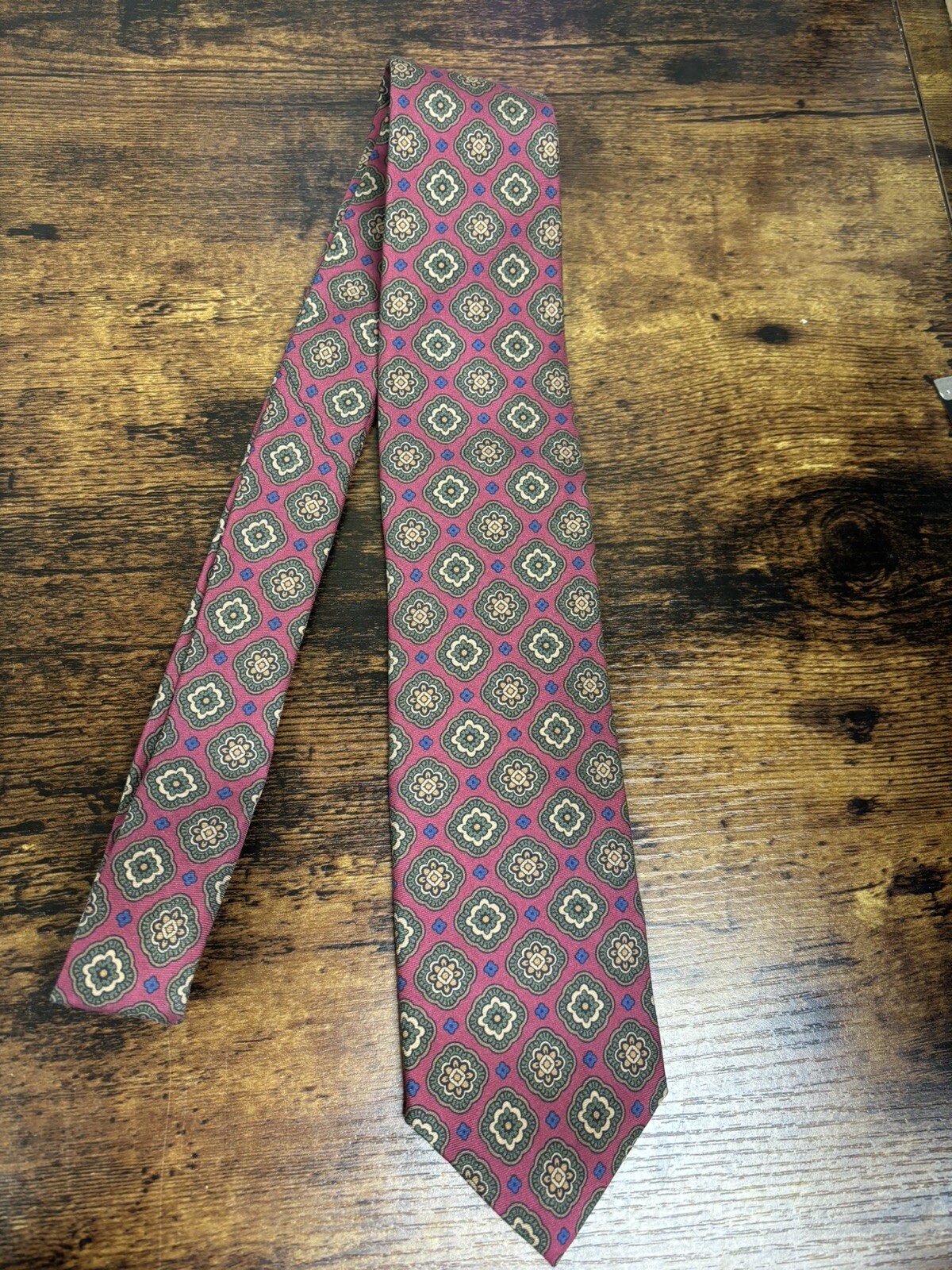 Brooks Brothers Purple Tie With Floral 100% Silk Men's Necktie 51"