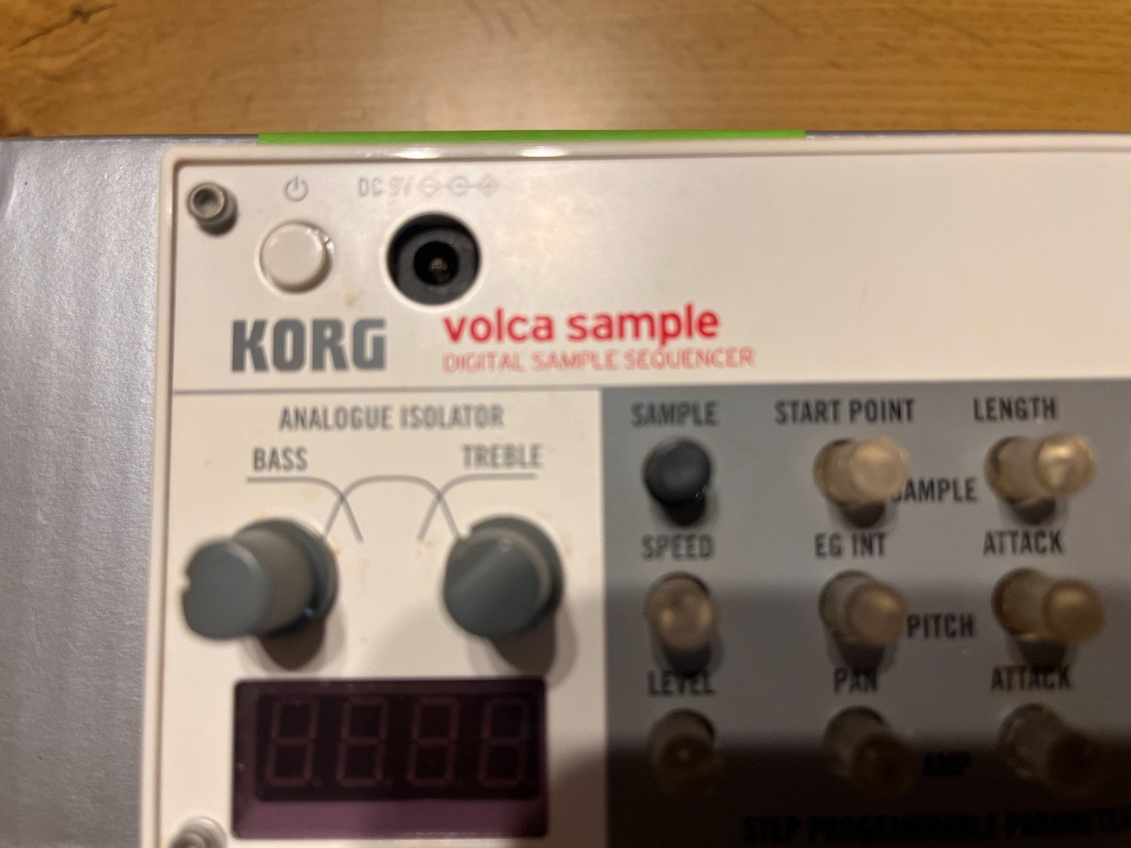 KORG Volca Sample Digital Sampler Sequencer for Live Beat Making Japan Fast Ship