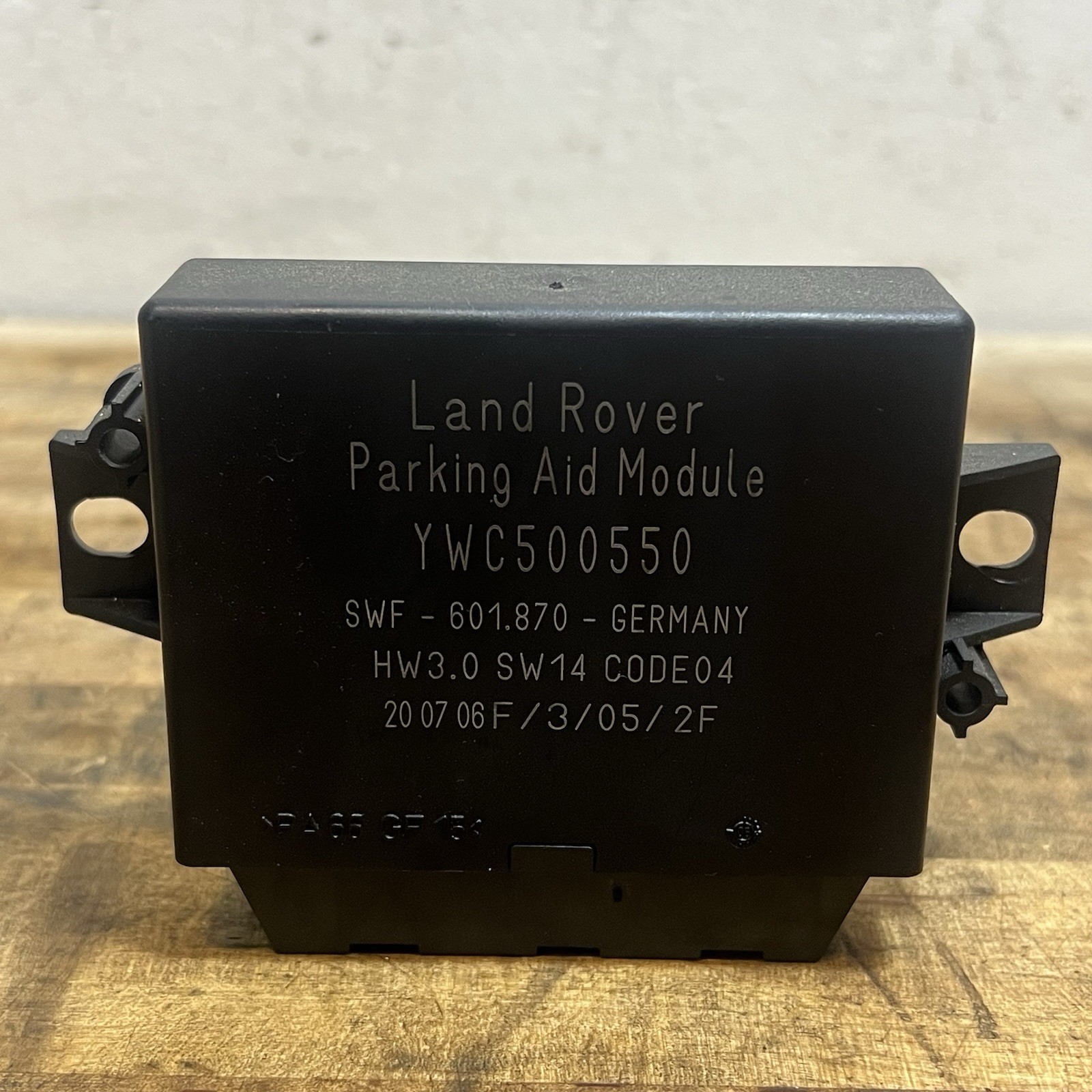 2005-2009 Land Rover Parking Distance Control Unit YWC500550 Oem