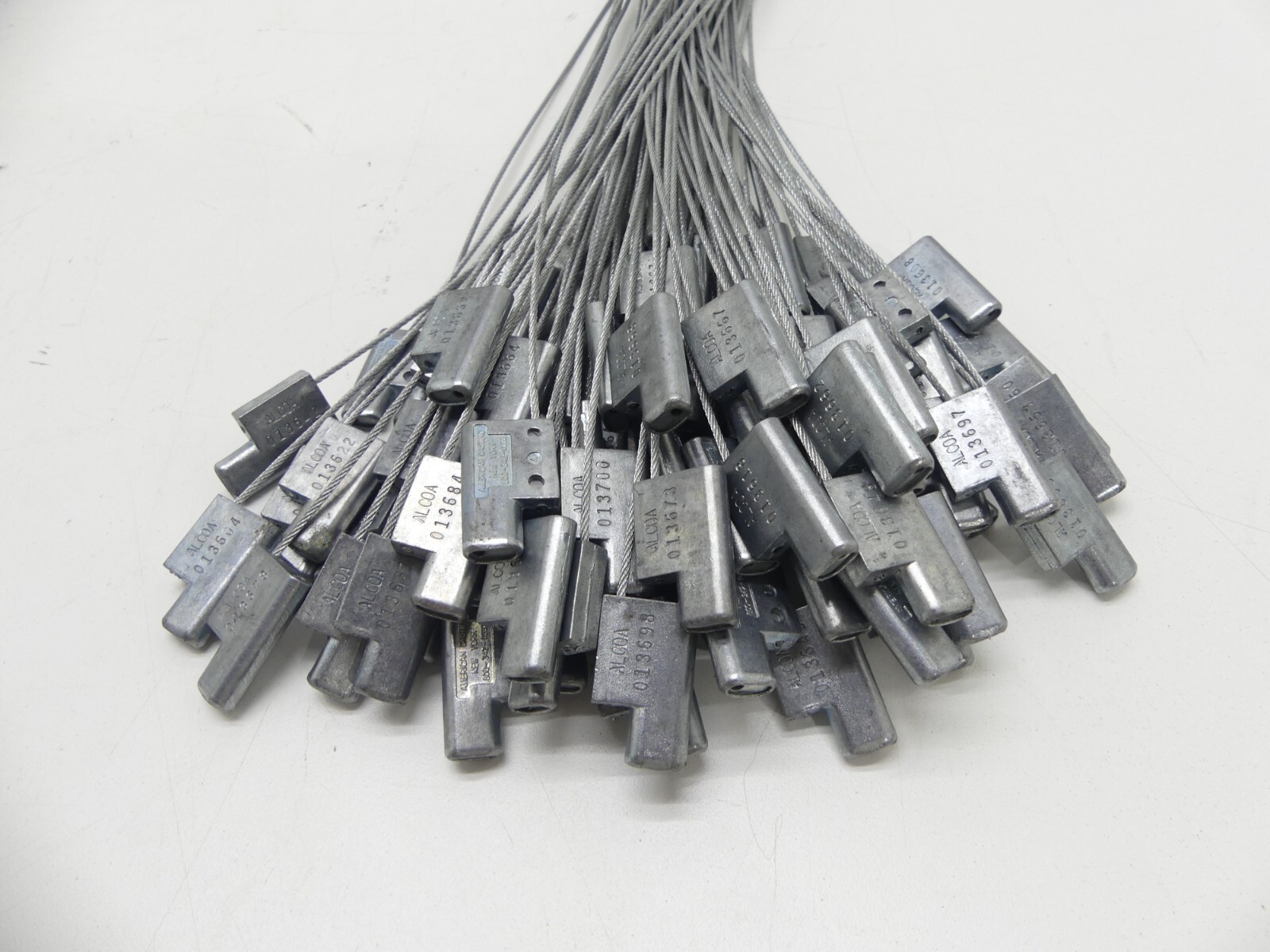 (Set of 88) ALCOA CL99 14" Cable Lock Seals