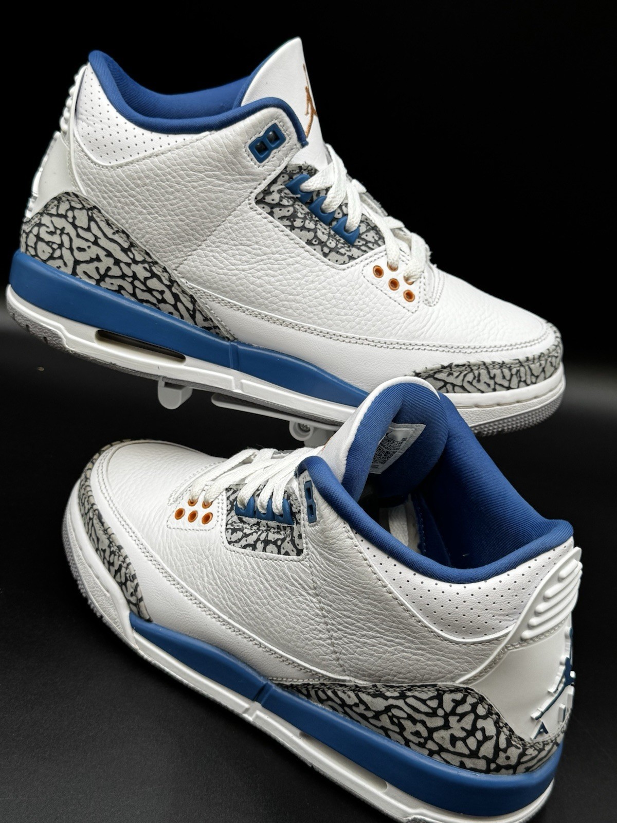 Size 8 - Jordan 3 Retro Mid Wizards shoes With Box! 🪄