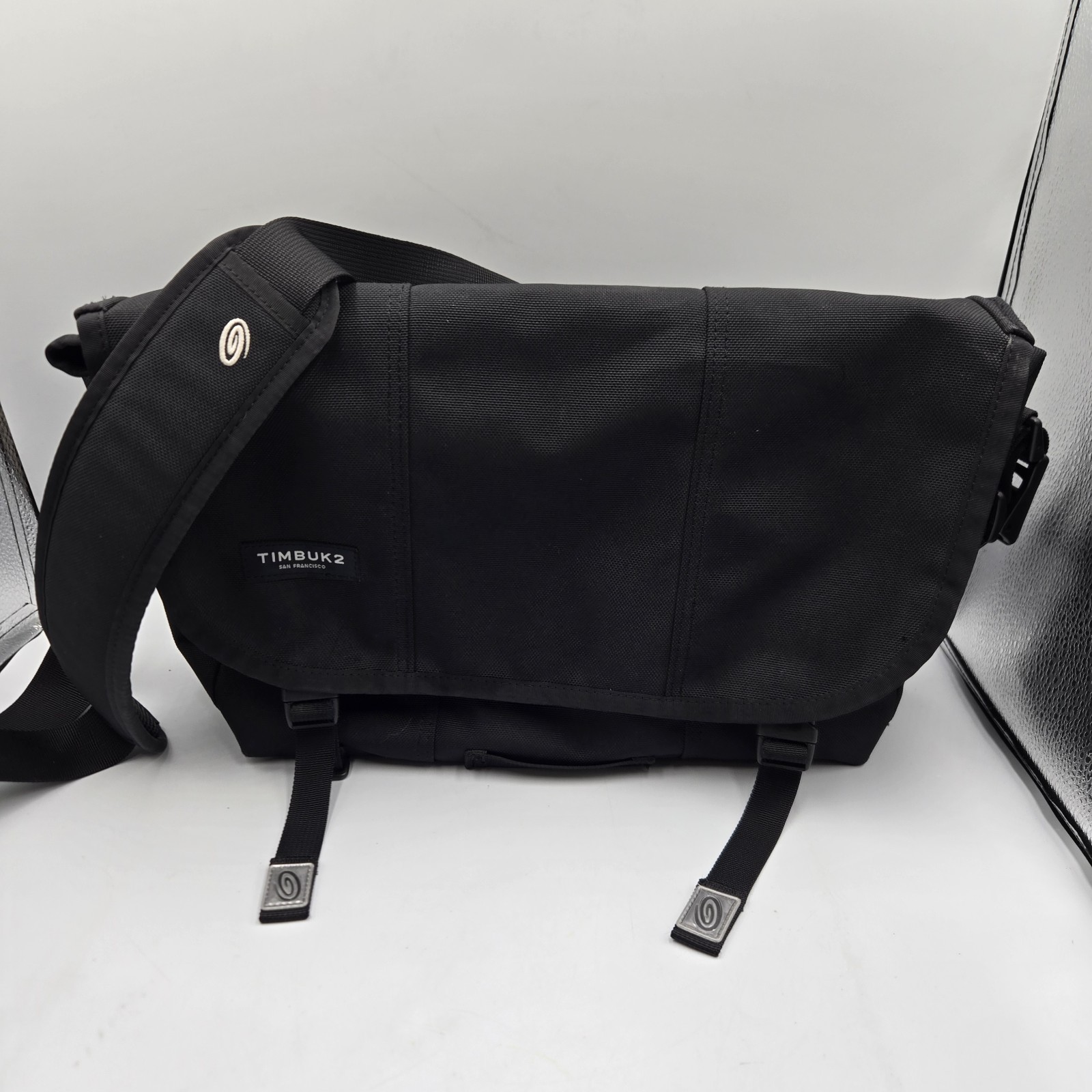 Timbuk2 I Wish I Was a Little Bit Taller Messenger Crossbody Bag Black