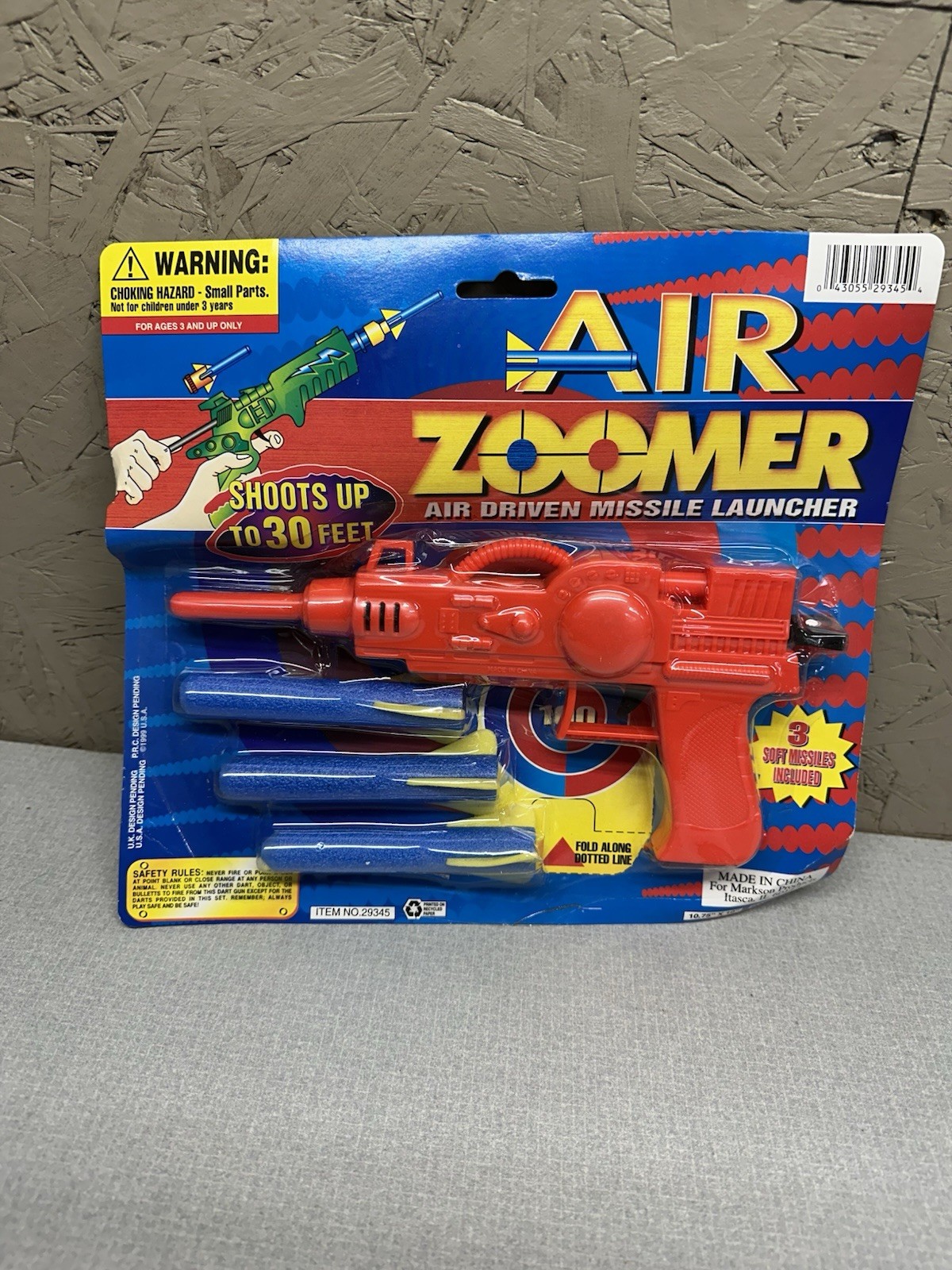 Vintage 1999 Air Zoomer Toy Gun Air Driven Missle Launcher Shoots up to 30 Feet