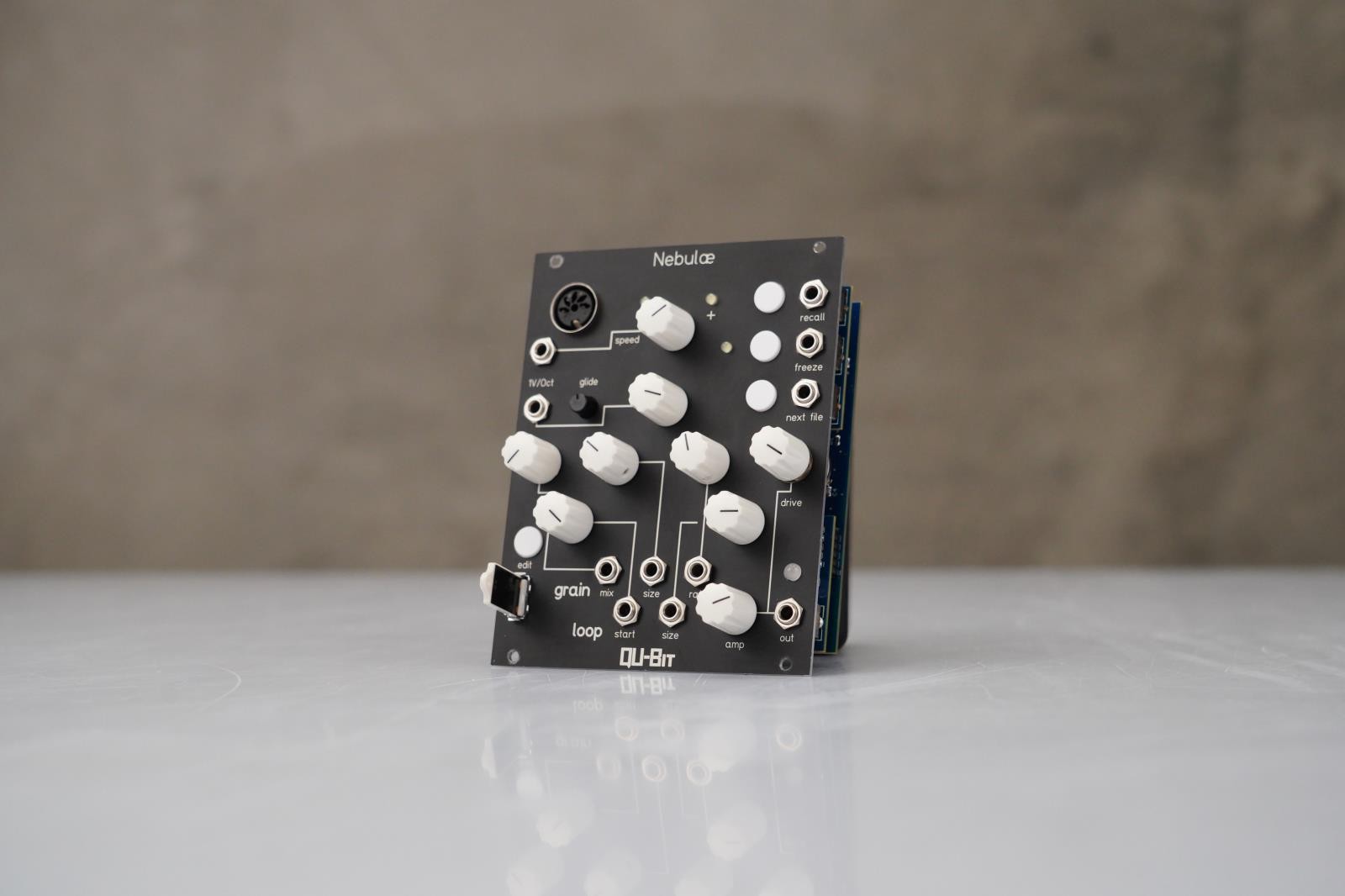 Qu-Bit Nebulae v1 Eurorack Module w/ Tiptop Stackcables #58638