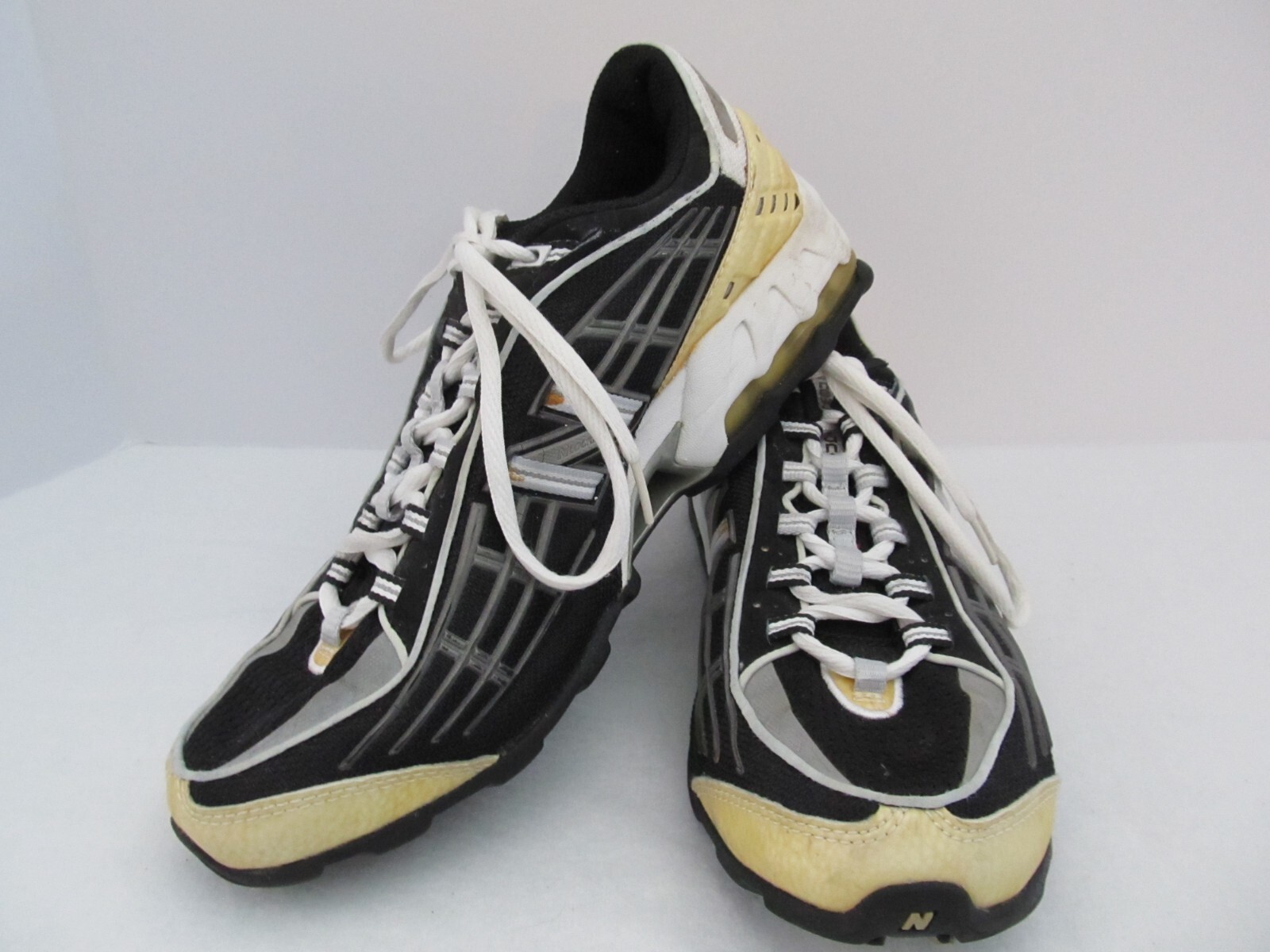 New Balance 975 Men's Size 8 Black/Gold Dad Tennis Shoes M975T1