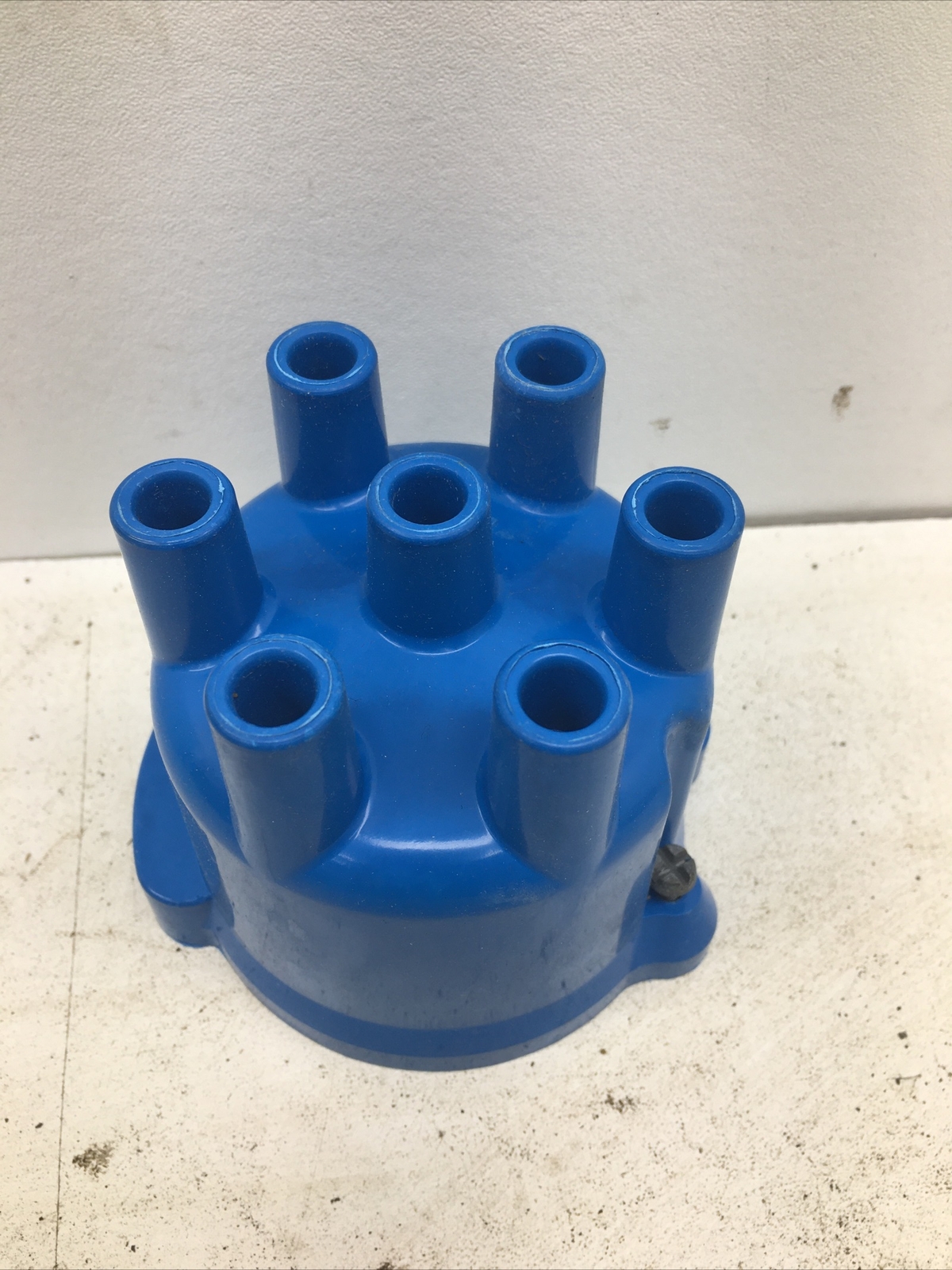 Wells Certified Performance Distributor Cap F948AK (New Old Stock)