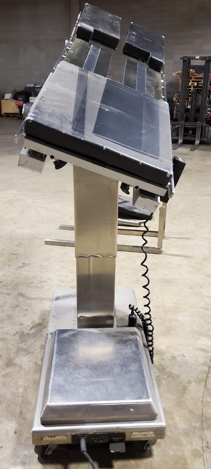 Skytron Ortho 1100 Surgical Table w/Accessories