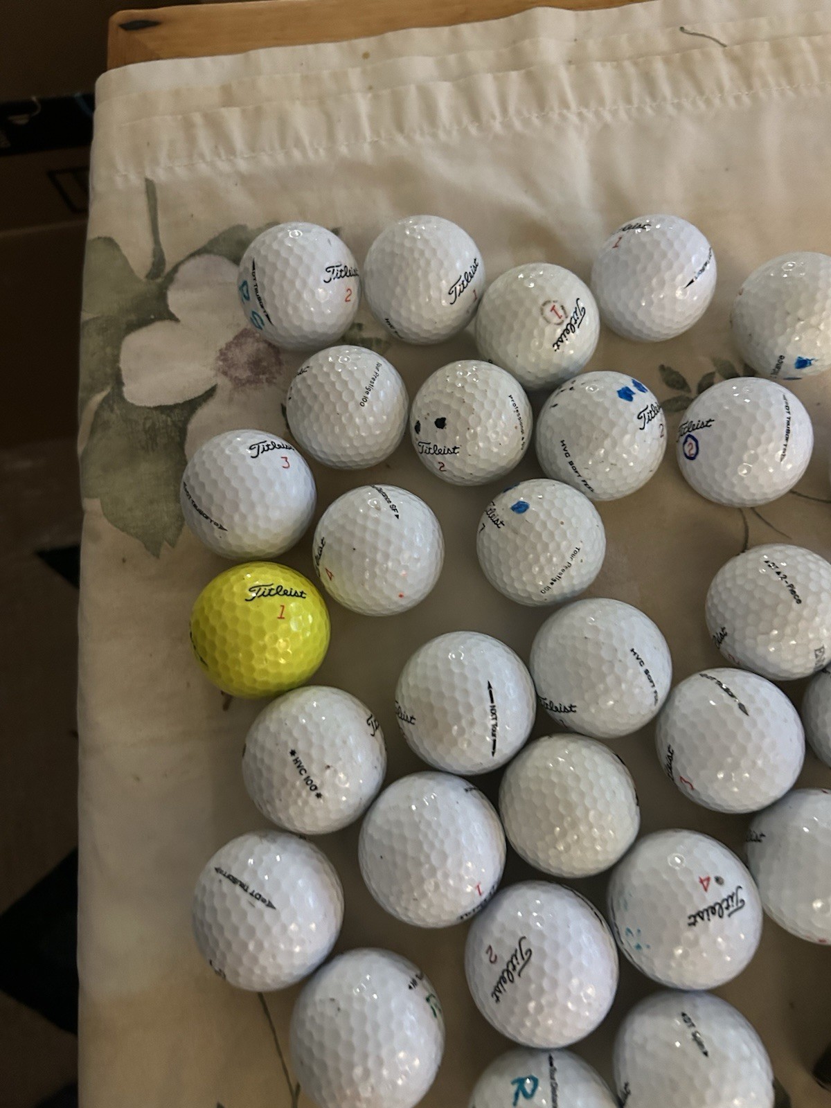 Assorted Titleist 4A Golf Balls 37 Count