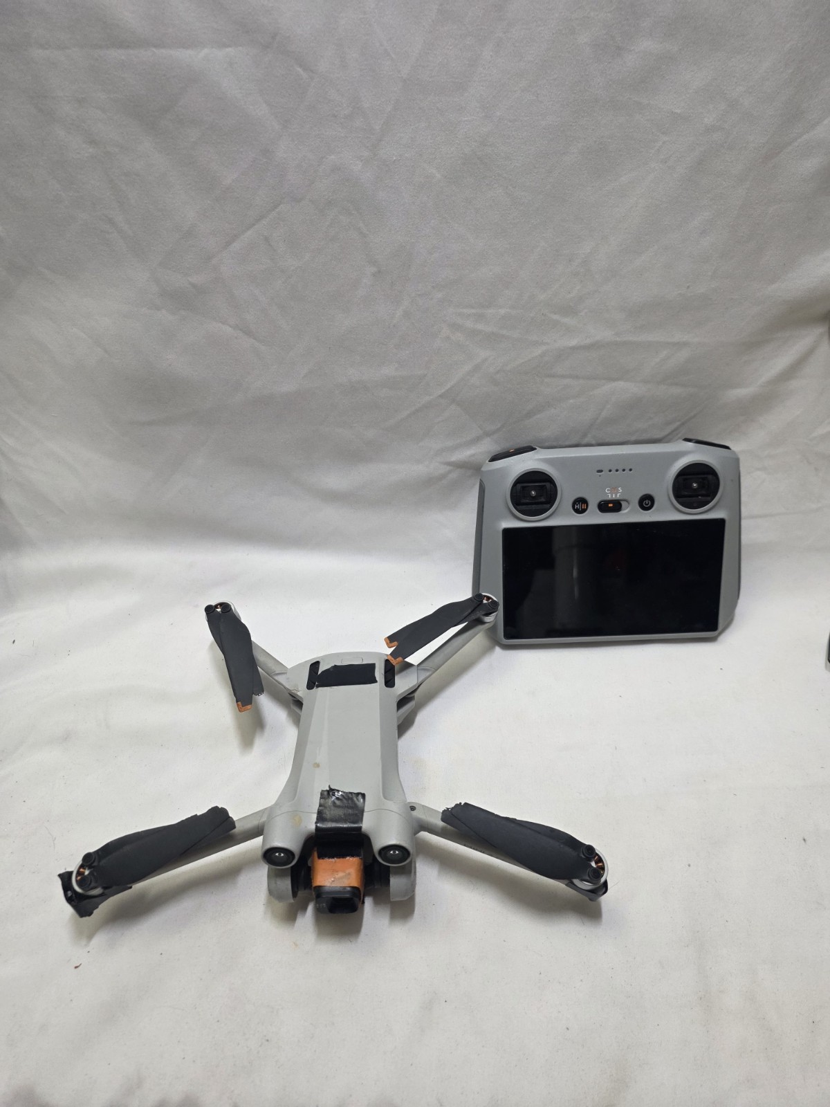 DJI Mini 3 Drone w/ Controller & Case – Video & Zoom Powers On-Gimbals Broken