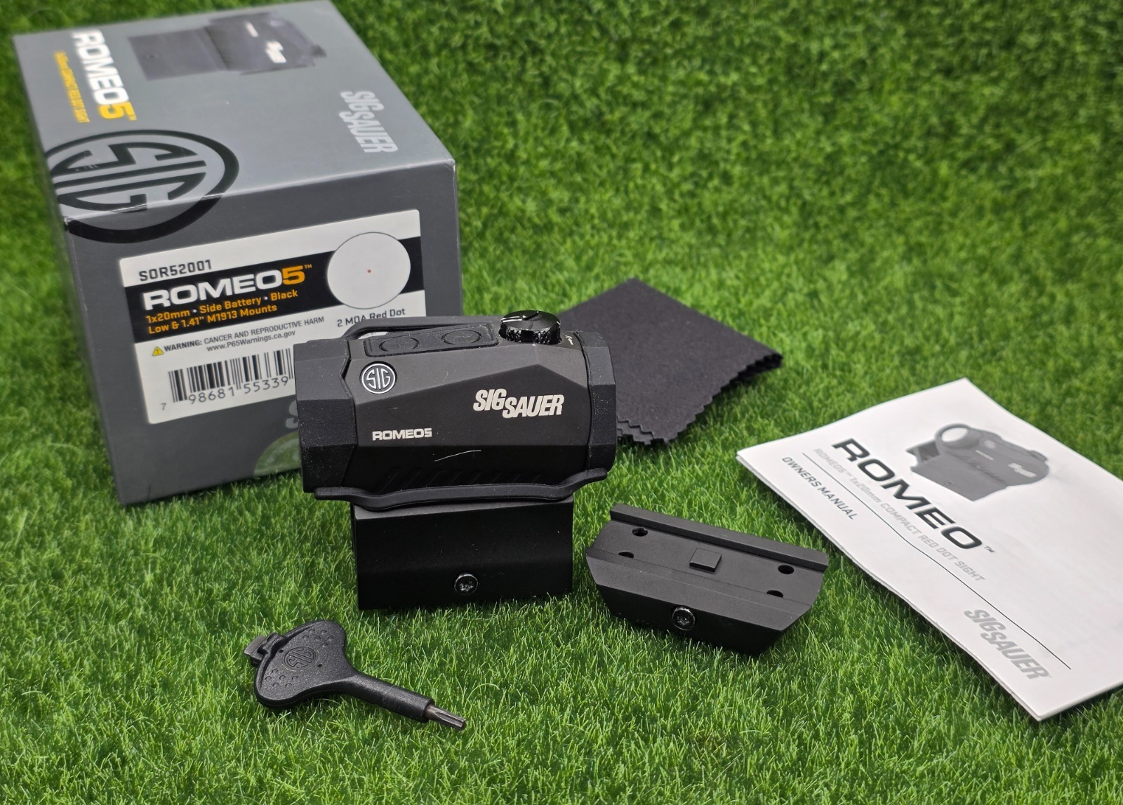 Sig Sauer ROMEO5 SOR52001 1x20mm 2 MOA Red Dot Sight w/ Mounts *READ CONDITION*