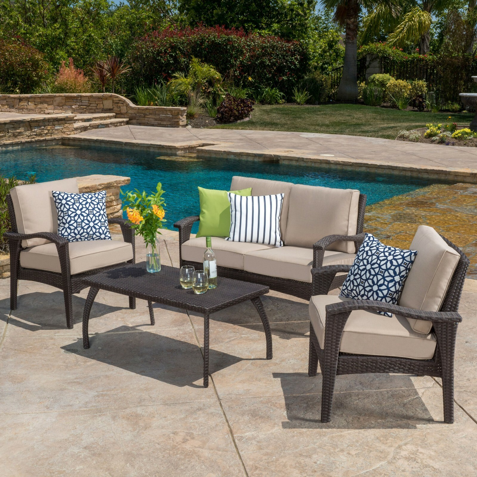 Outdoor Wicker 4 Seater Chat Set with Cushions, Brown